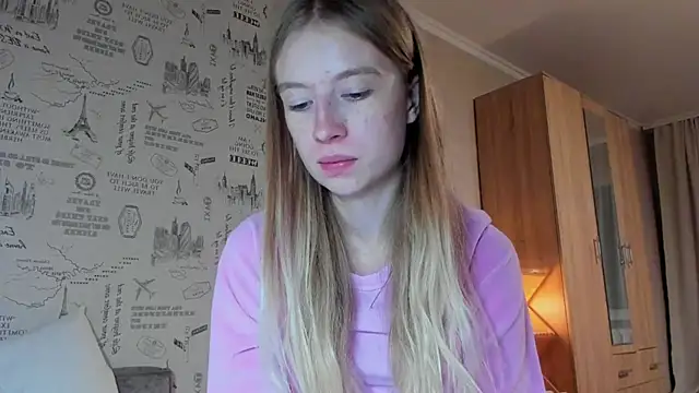 minidivaa  online show from 8, 10, 2025