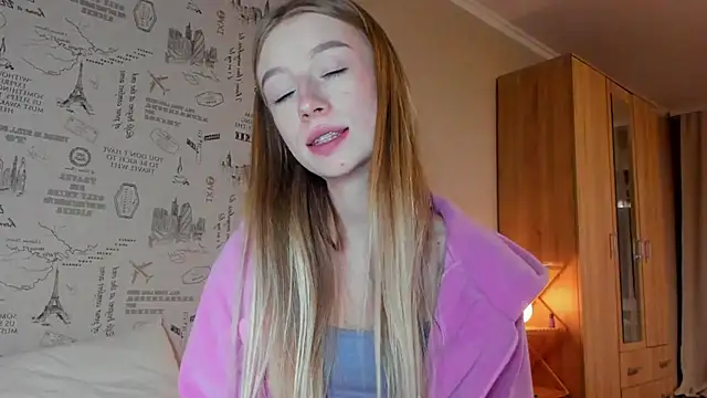 minidivaa  online show from 14, 10, 2025