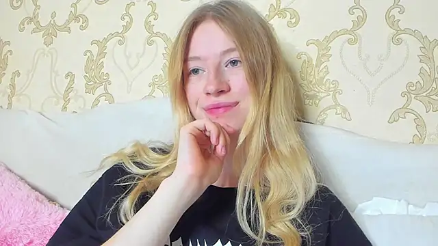 minidivaa  online show from 7, 12, 2024