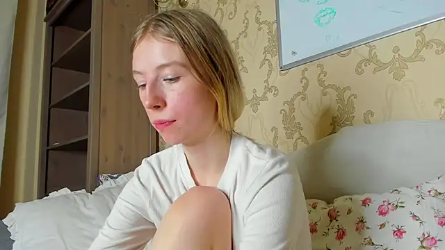 minidivaa  online show from 30, 12, 2024
