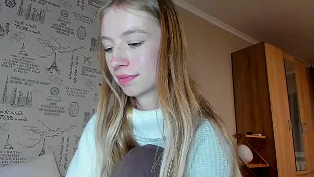 minidivaa  online show from 12, 10, 2025