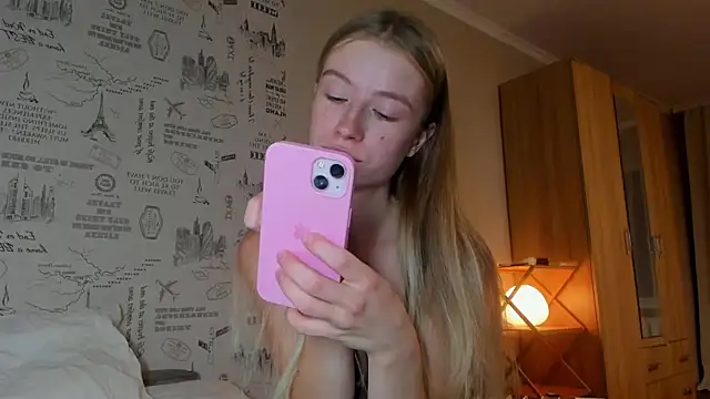 minidivaa  online show from 19, 10, 2025