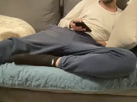 4small4inchlol online show from 1, 3, 2026