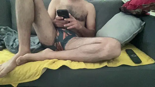 4small4inchlol online show from 4, 6, 2026
