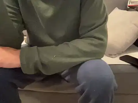 4small4inchlol online show from 15, 12, 2025