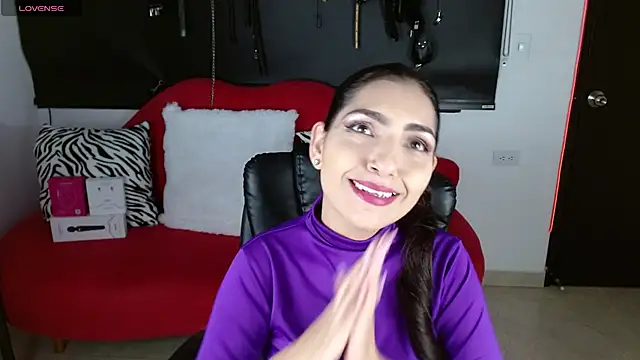 Carolaine69  online show from 25, 11, 2025