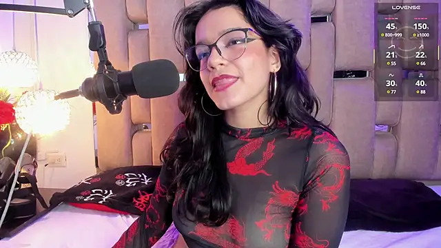 Snapshot of ValerieKay_ chatting on 18, 2, 2025 ValerieKay online show from 18, 2, 2025