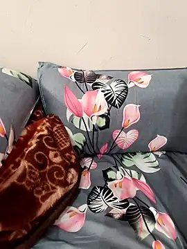 beautiful himanshi2 online show from 16, 12, 2025