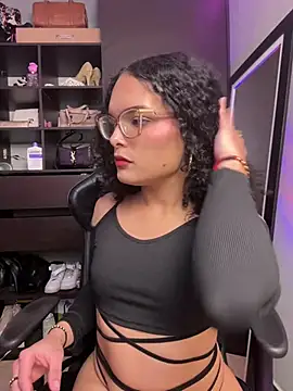 MeganDaviees online show from 10, 4, 2026