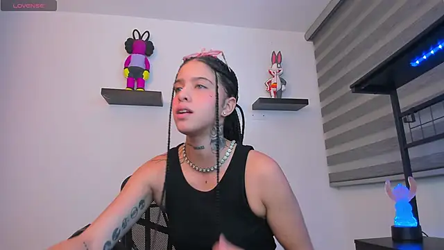 Gangster Girl online show from 14, 1, 2026