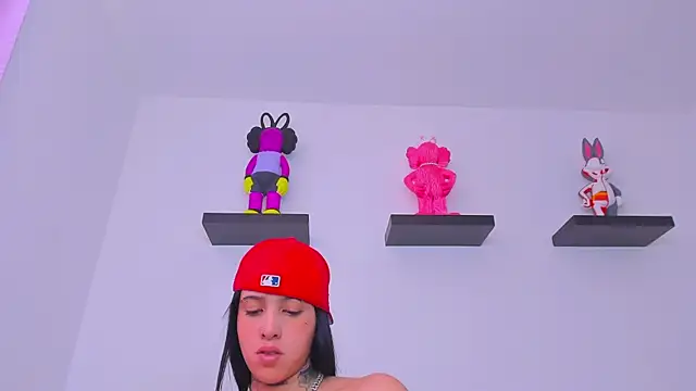 Snapshot of Gangster_Girl chatting on 5, 3, 2025 Gangster Girl online show from 5, 3, 2025