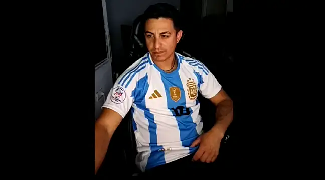 Snapshot of Ghostman89 chatting on 5, 1, 2025 Ghostman89 online show from 5, 1, 2025