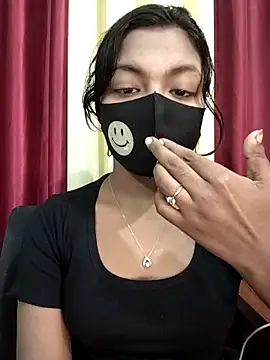 Snapshot of Myra-sen chatting on 16, 11, 2025 Myra-sen online show from 16, 11, 2025