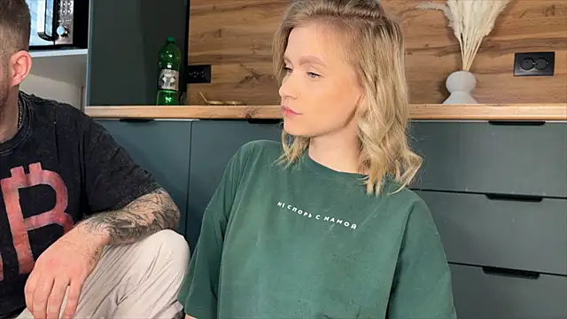 Adelovenick online show from 2, 4, 2026