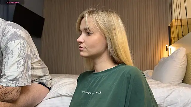 Adelovenick online show from 9, 10, 2025