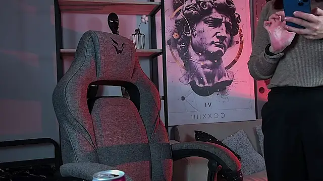 Lana  May online show from 30, 10, 2025