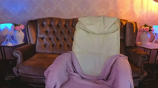 Daisy Delight online show from 6, 3, 2026