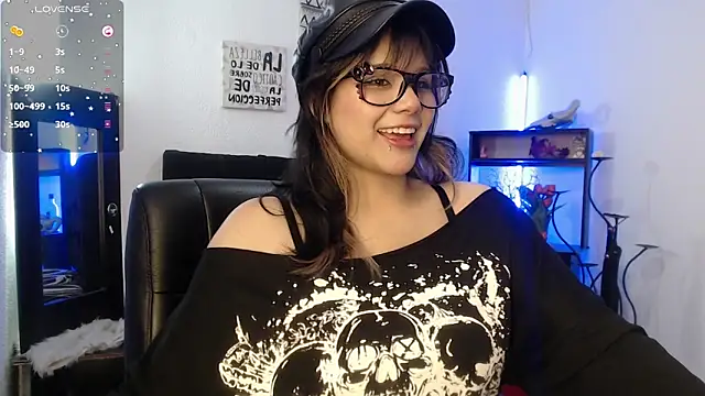 mixie cute online show from 5, 11, 2025