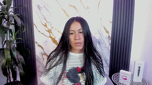 EmiGomez  online show from 27, 5, 2026