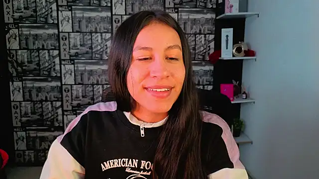 EmiGomez  online show from 21, 6, 2026
