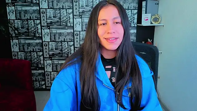 EmiGomez  online show from 7, 6, 2026