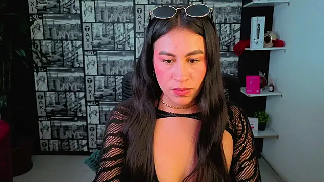 EmiGomez  online show from 22, 6, 2026