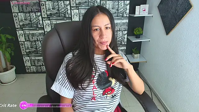 EmiGomez  online show from 7, 10, 2025