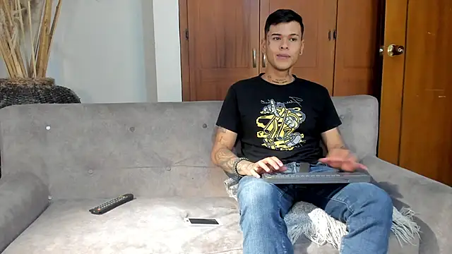 jamesinked  online show from 8, 11, 2025