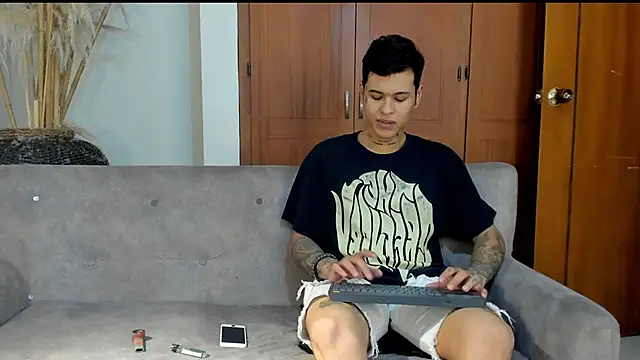 jamesinked  online show from 28, 10, 2025