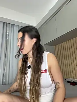 Snapshot of carol_amorim chatting on 22, 5, 2026 carol amorim online show from 22, 5, 2026