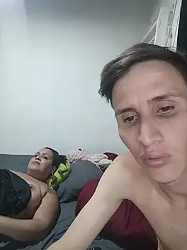 Milfvalesk online show from 17, 6, 2026
