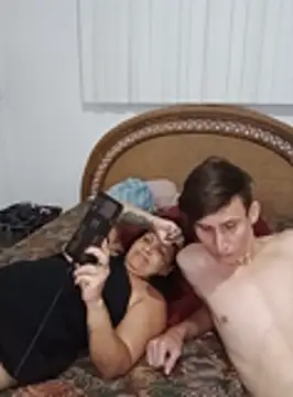 Milfvalesk online show from 18, 10, 2025