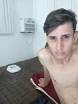 Milfvalesk online show from 17, 12, 2025