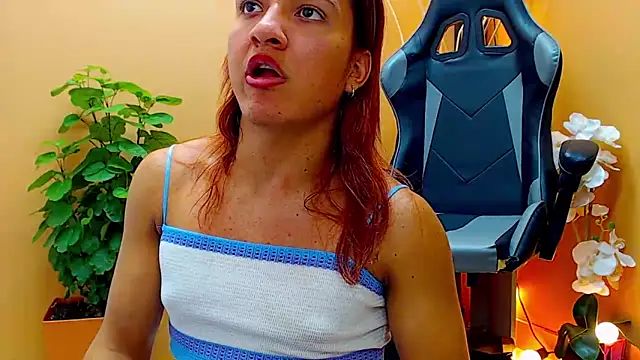 aslyhernandez 7 online show from 26, 2, 2025