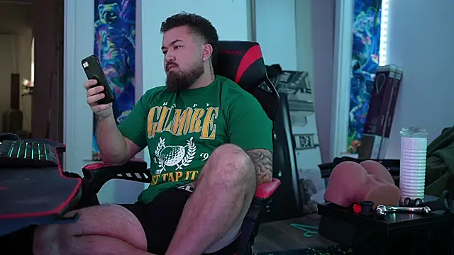 B The Creator X online show from 4, 2, 2026