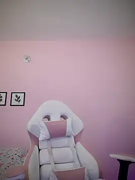 Snapshot of sophie_pazz chatting on 26, 11, 2025 sophie pazz online show from 26, 11, 2025