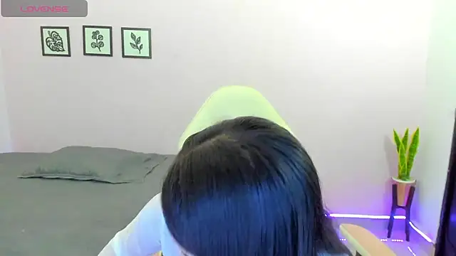 Snapshot of sophie_pazz chatting on 15, 11, 2025 sophie pazz online show from 15, 11, 2025