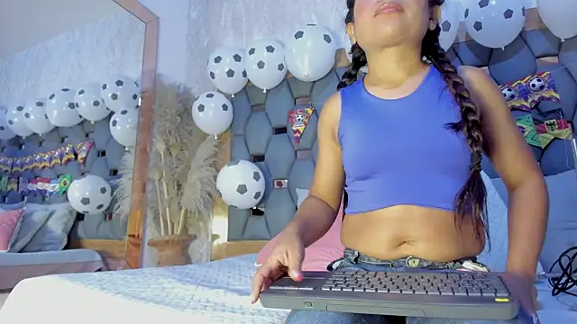 Snapshot of Victoriaa_millers chatting on 21, 6, 2026 Victoriaa millers online show from 21, 6, 2026