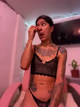 daniigarcia online show from 12, 4, 2026