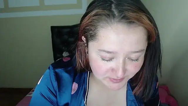 Snapshot of megan_owo chatting on 11, 10, 2025 megan owo online show from 11, 10, 2025