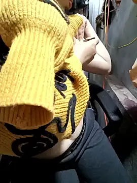 Fuckmehard2xx online show from 7, 3, 2025