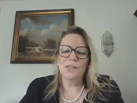 Silkesquirt online show from 14, 1, 2025