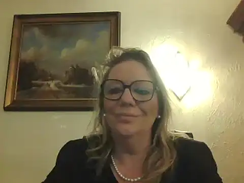 Silkesquirt online show from 15, 1, 2025