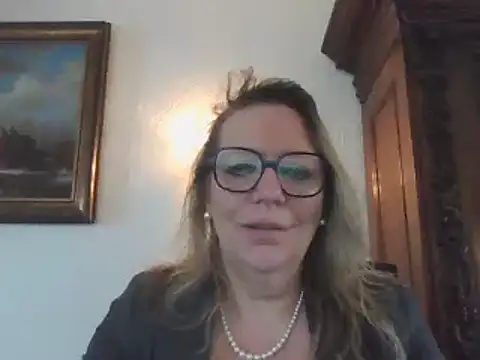 Silkesquirt online show from 27, 2, 2025