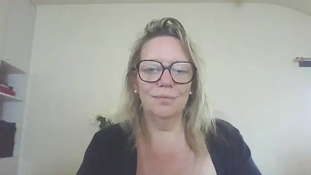 Silkesquirt online show from 21, 9, 2025