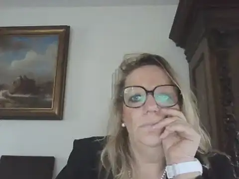Silkesquirt online show from 23, 1, 2025