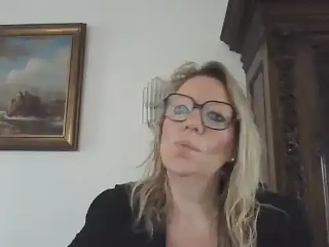 Silkesquirt online show from 3, 12, 2024