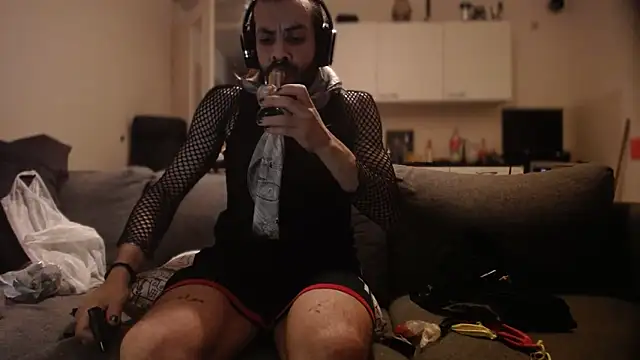 P4RtYBOII92 online show from 14, 9, 2025