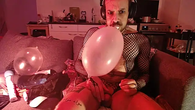 P4RtYBOII92 online show from 22, 2, 2026