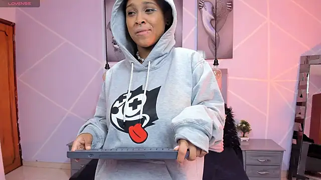 Elith noa online show from 27, 2, 2025